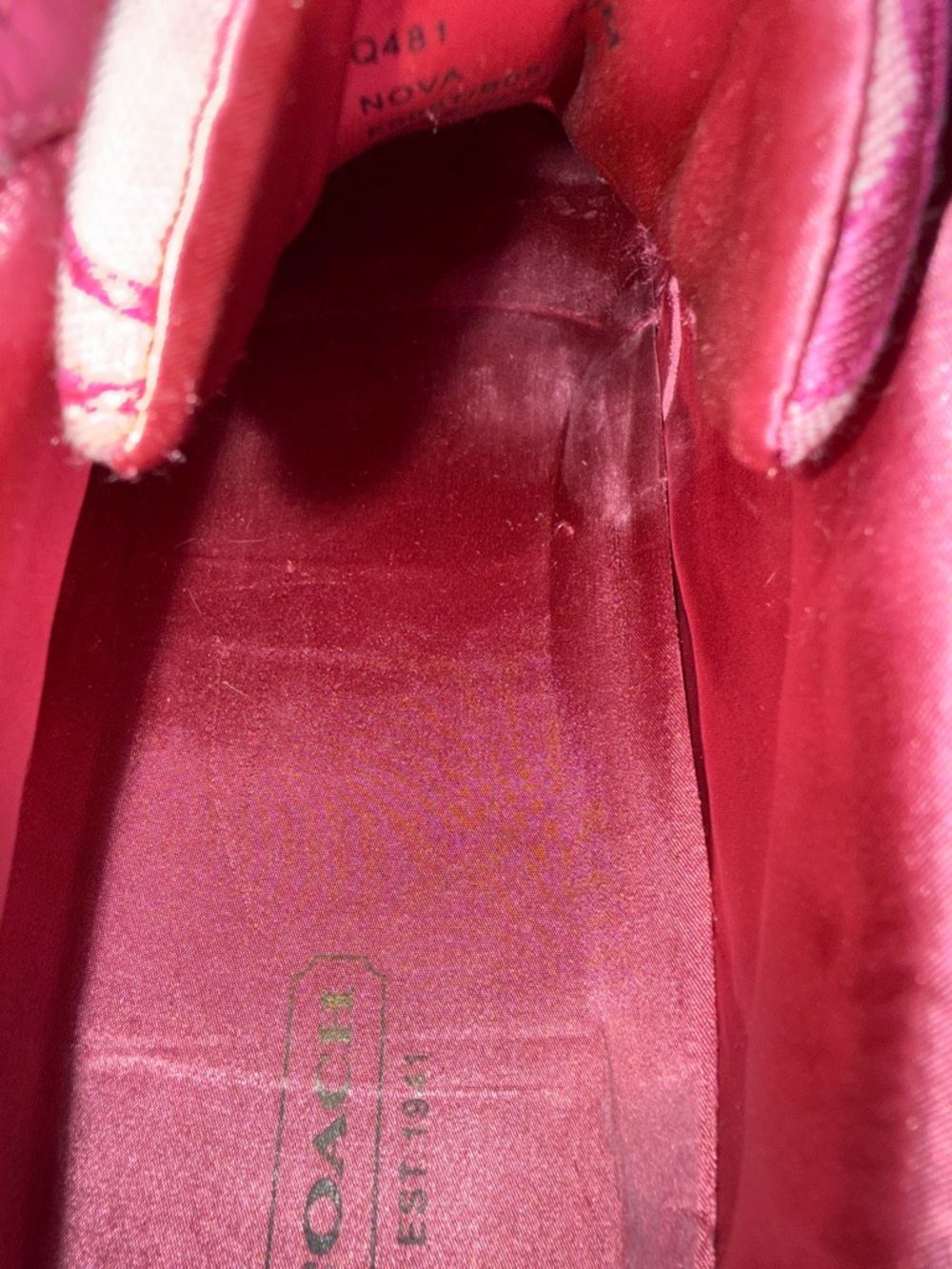 Coach Norra Signature "C" monogram pink sneakers preowned. - Picture 10 of 16